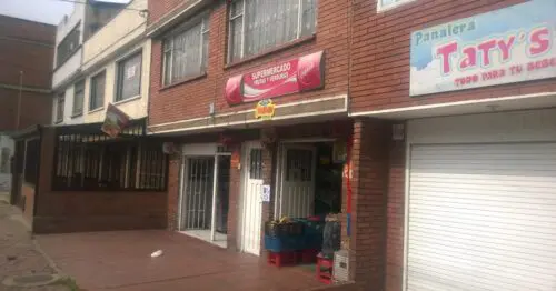 SUPERMERCADO FRUTAS Y VERDURAS CARRERA 70F SUPERMERCADO FRUTAS Y VERDURAS CARRERA 70F